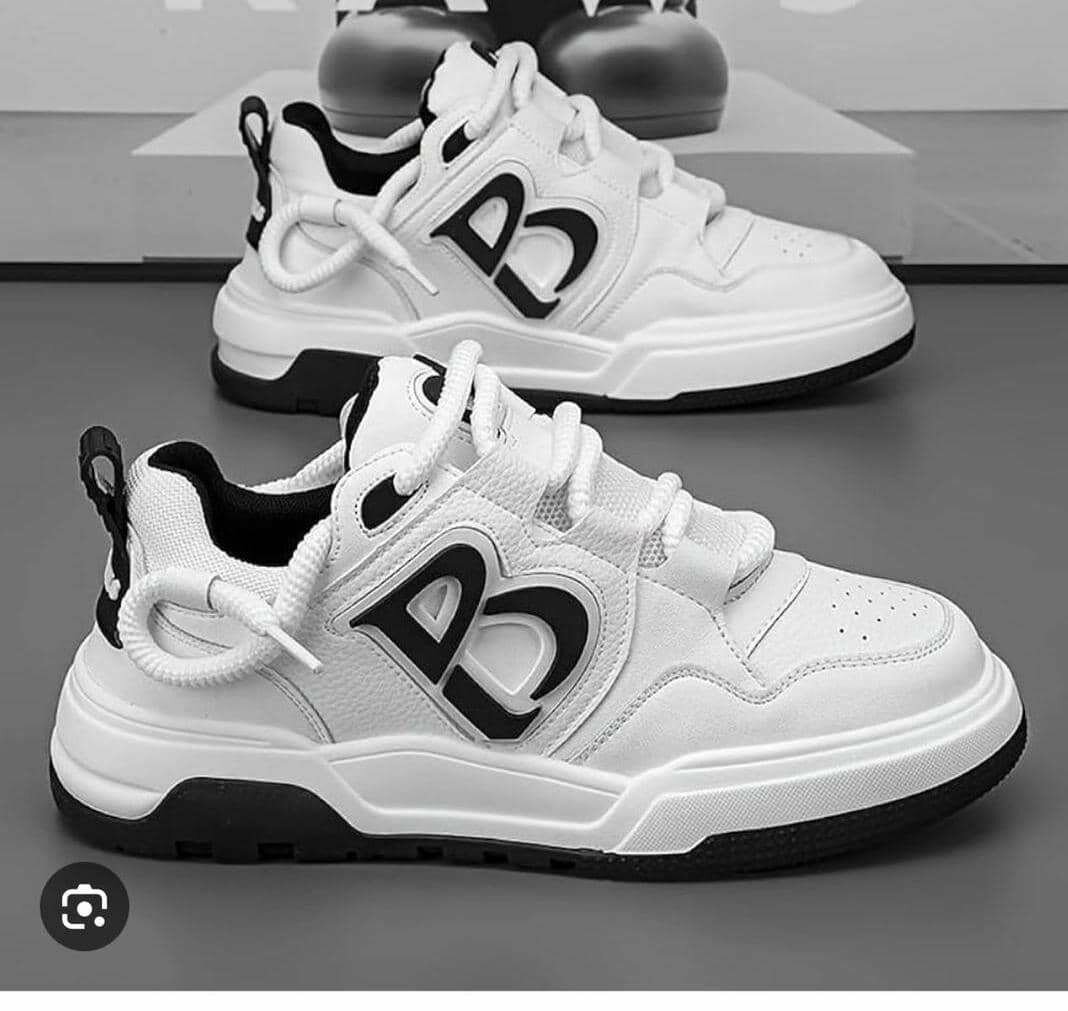 Baskets tendance blanches