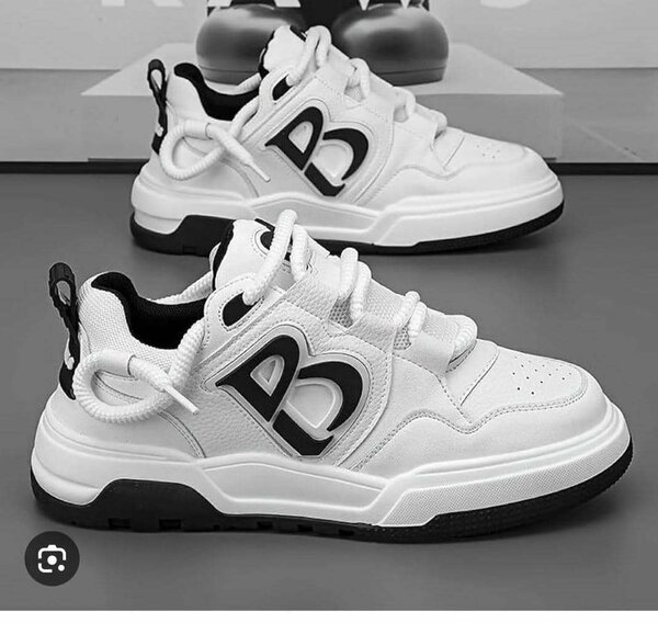 Baskets tendance blanches