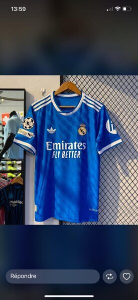 Maillot de football tendance