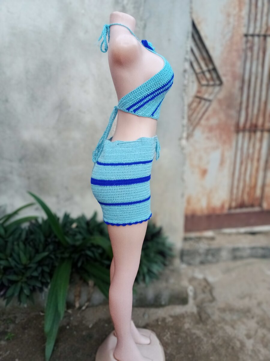 Ensemble crochet bikini bleu