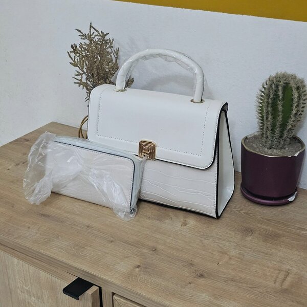 Sac à main blanc élégant