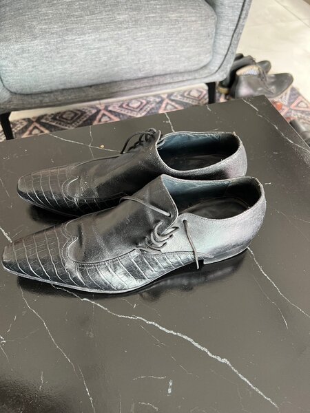 Chaussures habillées en cuir noir