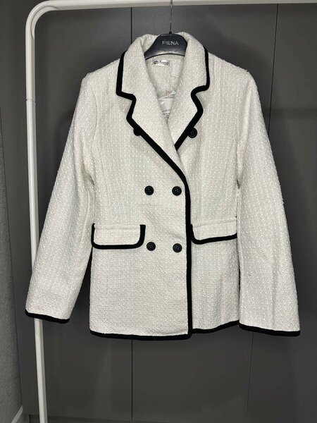 Пиджак в наличии