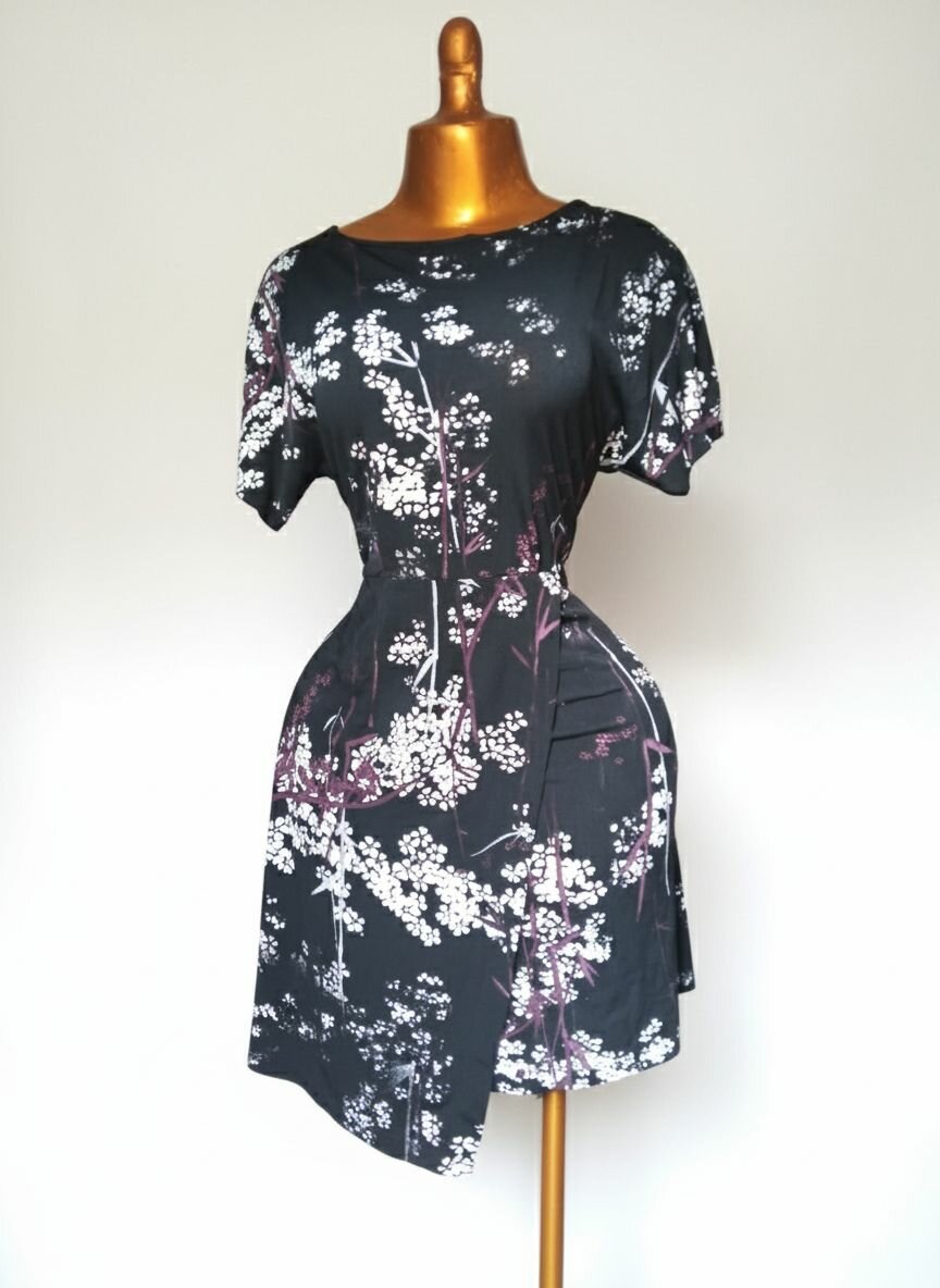 Robe élégante florale