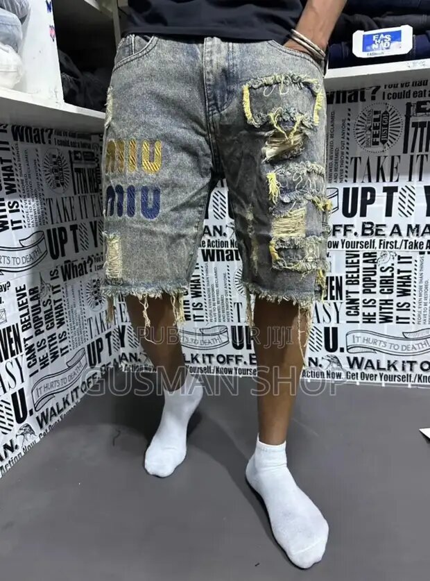 Shorts en jean déchirés
