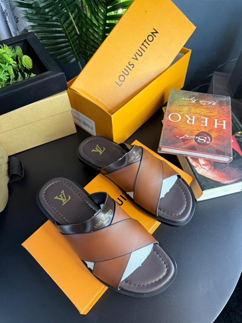 Louis Vuitton slippers