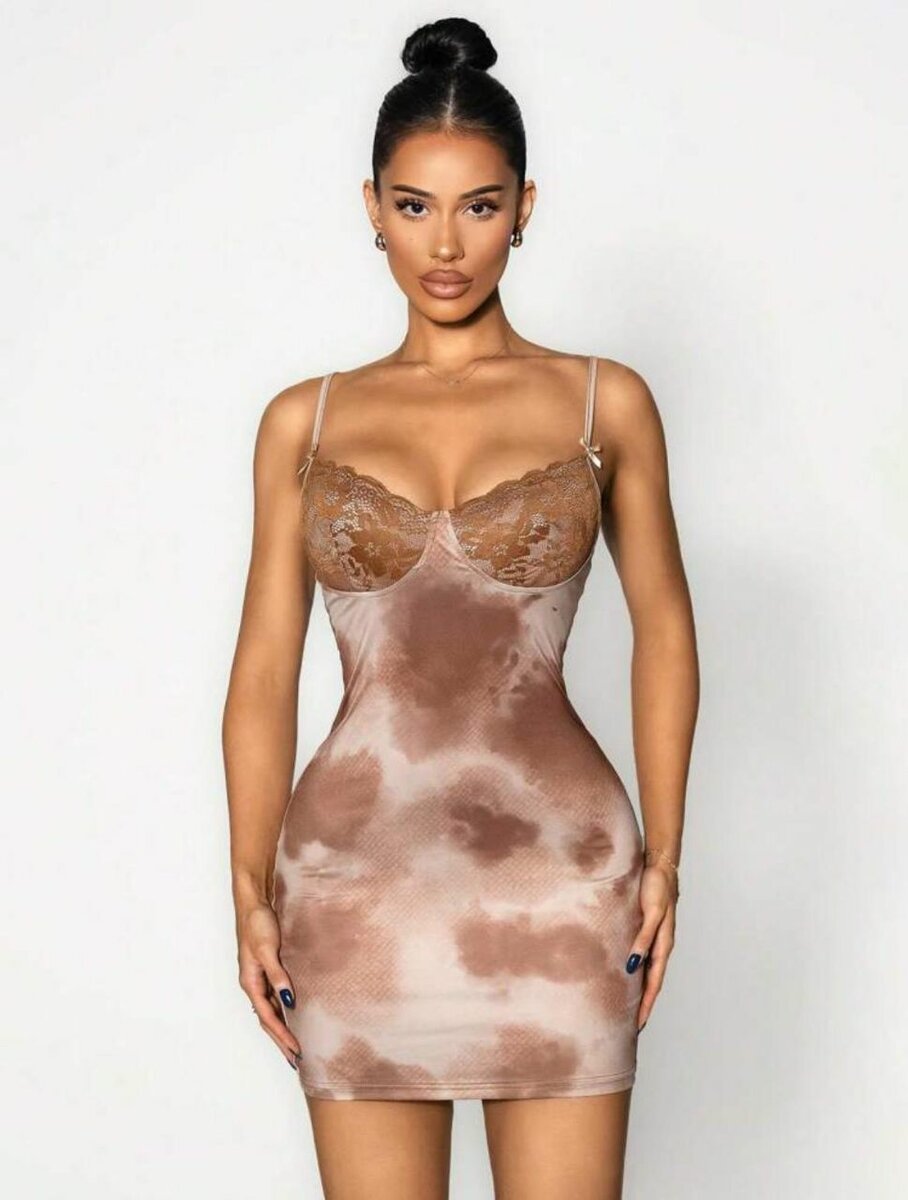 Robe moulante satinée femme