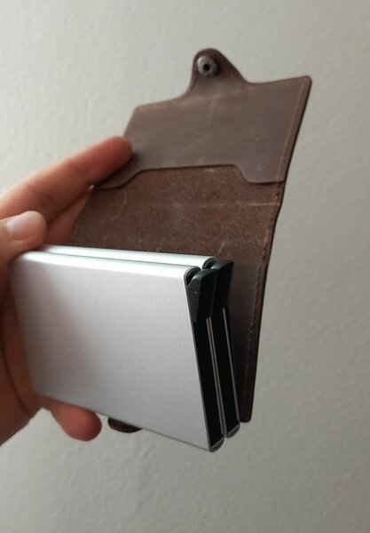 Кардхолдер двойной кожанный