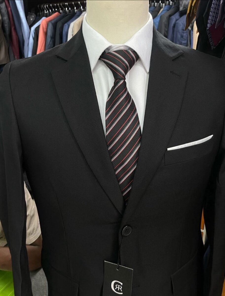 Costume élégant pour hommes