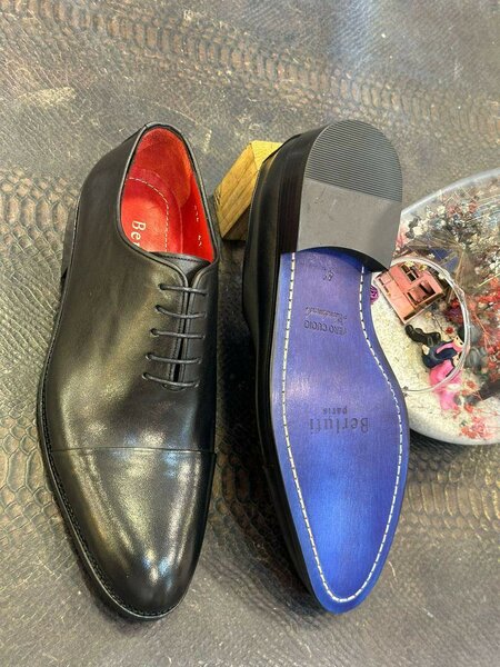 Men's corporate shoes