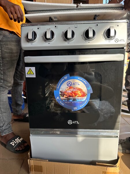 Cuisinière à four ATL