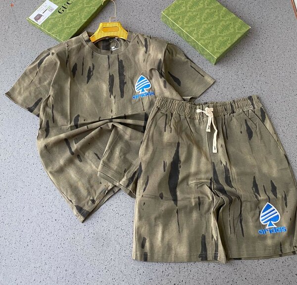 FASHION TREND TOP AND DOWN SHORTS