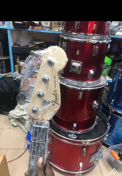 Guitare Basse Fender