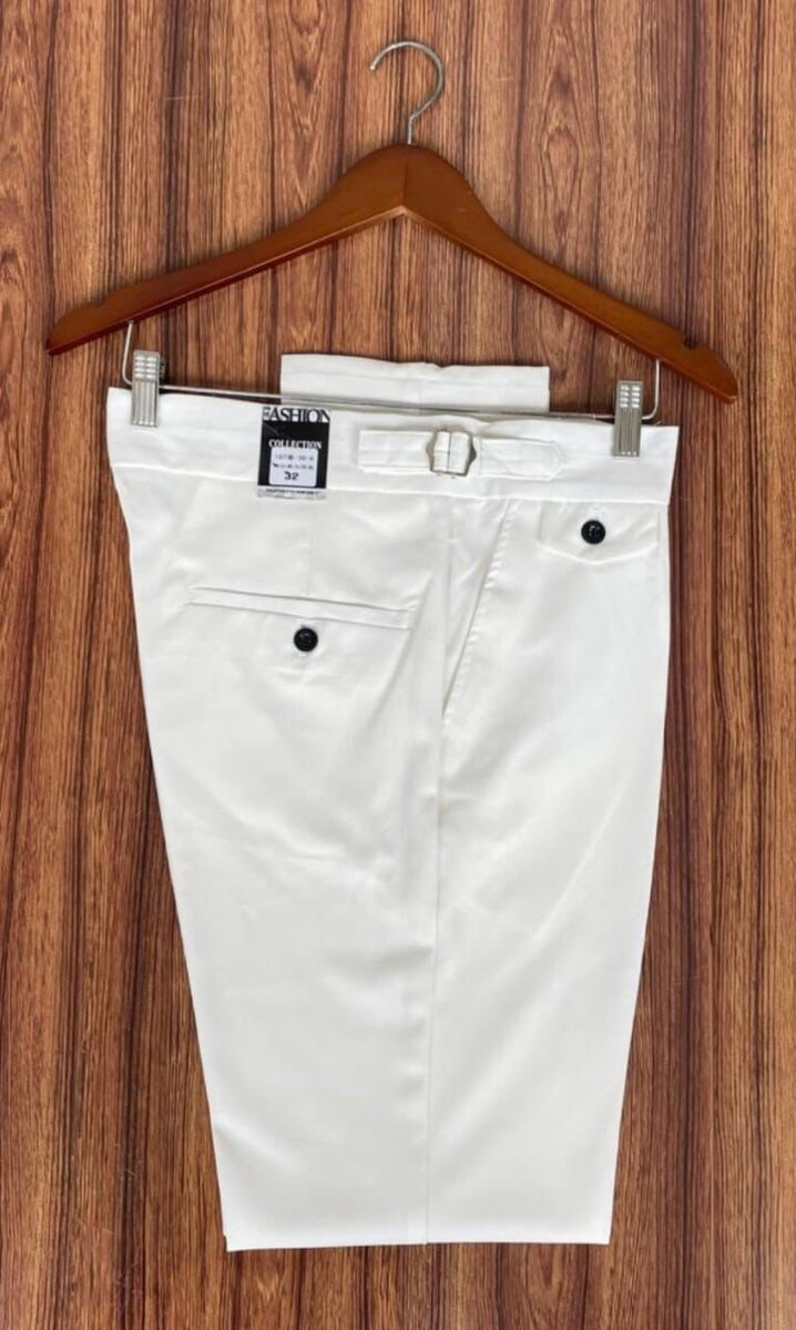 Bermudas hommes élégants