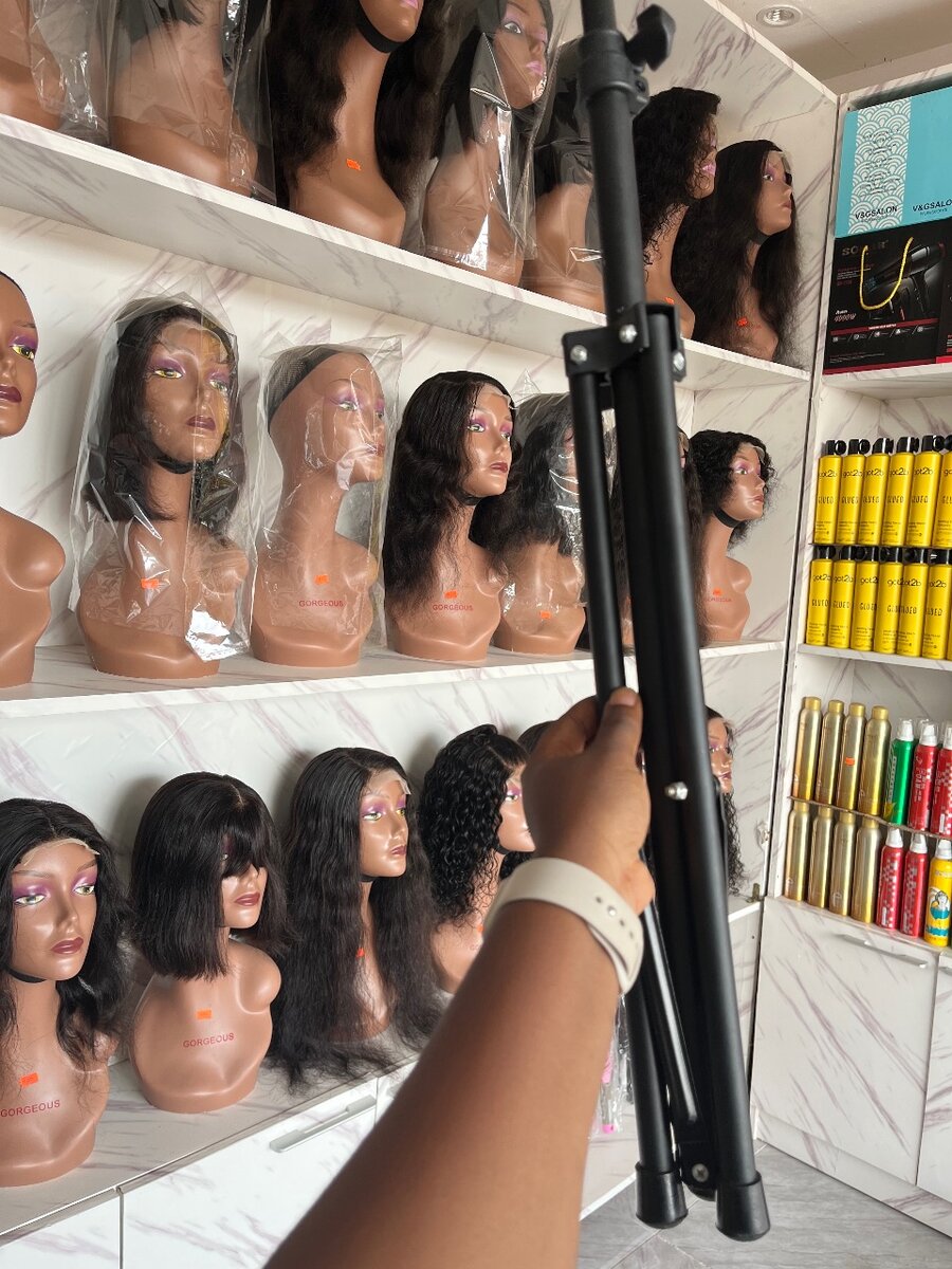 Wig stand