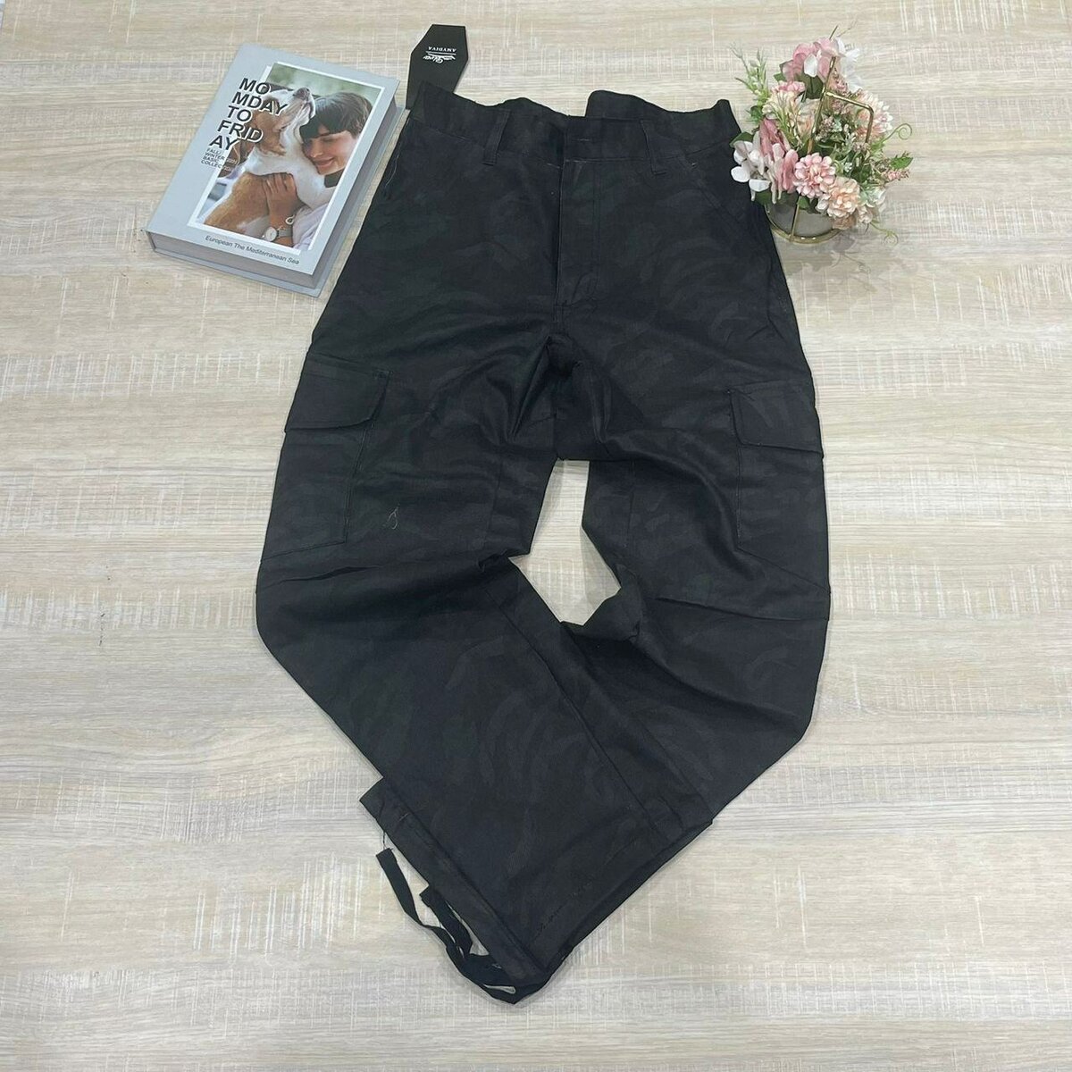 Solid camouflage joggers