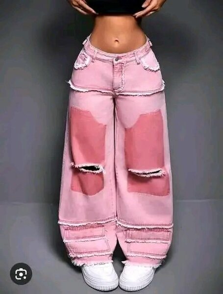 Jeans larges roses déchirés