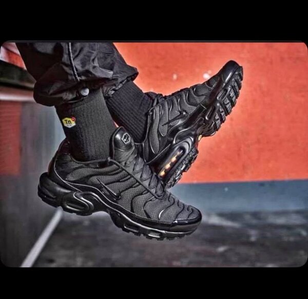 Baskets noires tendance homme