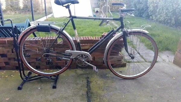 Vélo rétro de ville classique