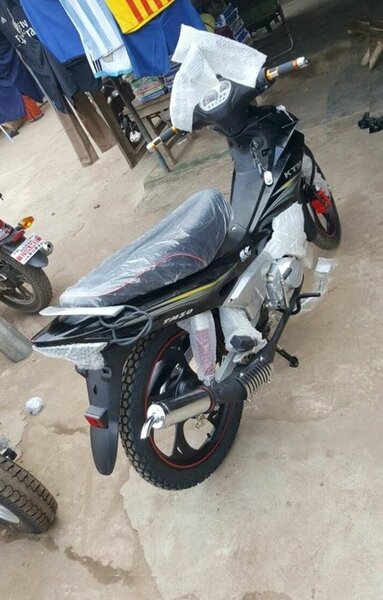 Moto électrique sportive