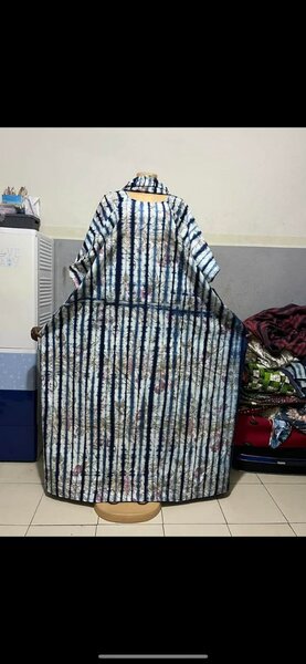 Robe disponible a 9000fr