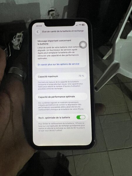 iPhone 11 Violet 64GB casi