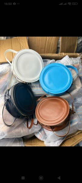 Sacs ronds en cuir tendance