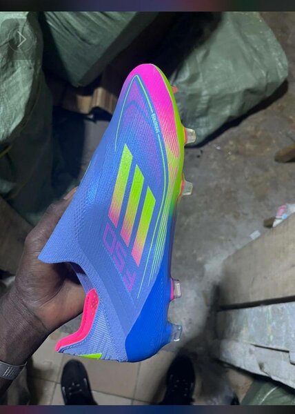 Chaussures de Foot Colorées