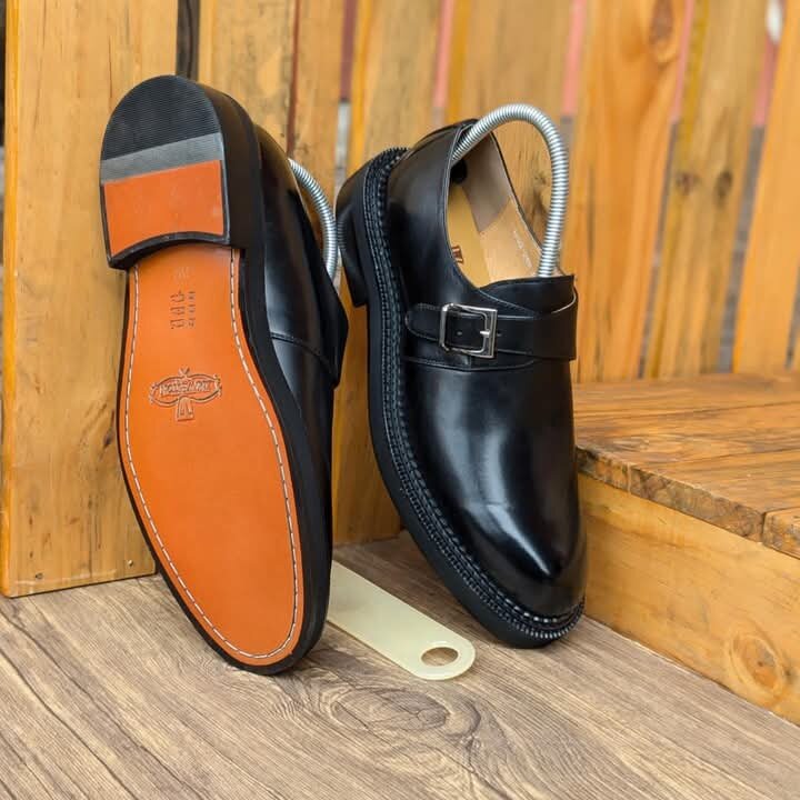 Genuine leather shoes