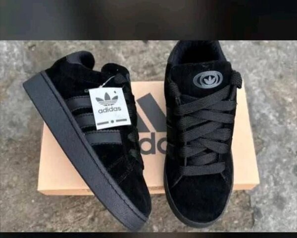 Chaussures Adidas Classiques