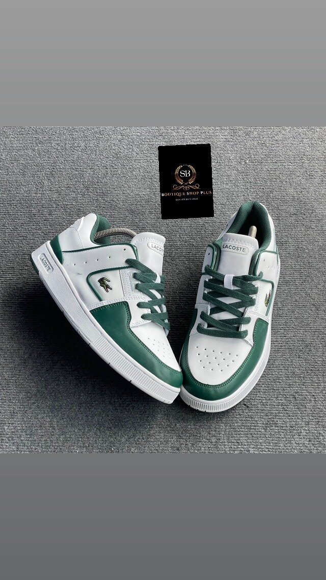 Basket Lacoste original dans carton 40-45