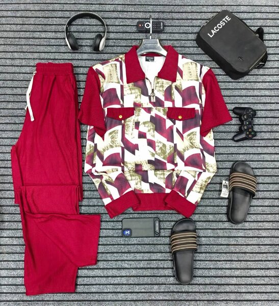 Set de vêtements imprimés élégants