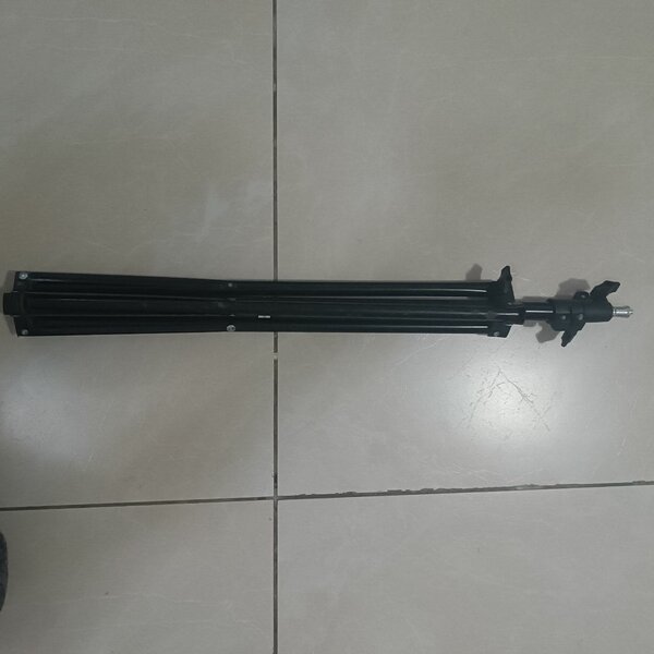 Trépied ajustable portable