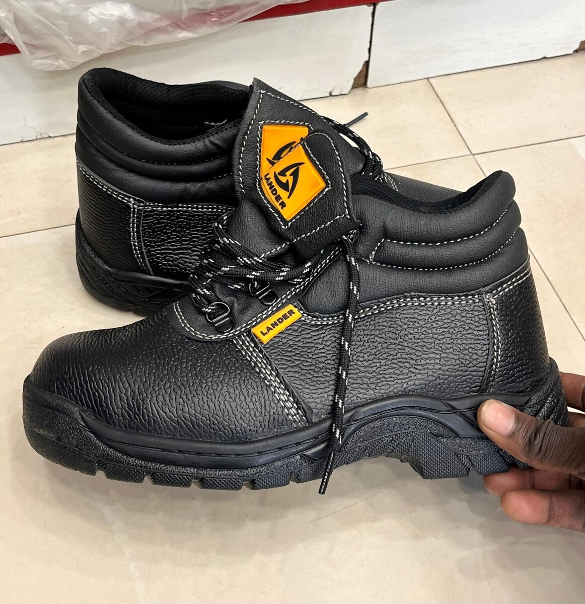 Safety boots