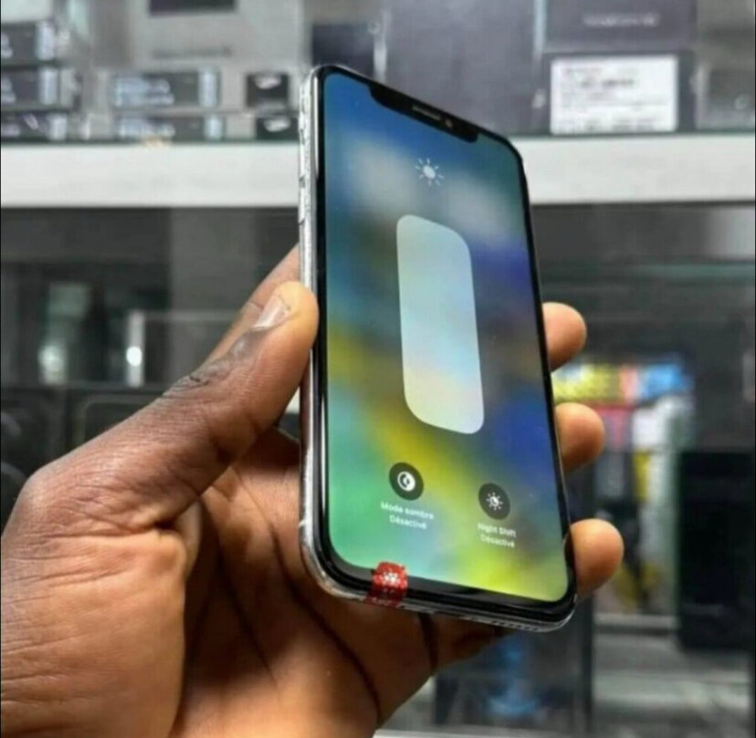 iPhone X 64GB Reconditionné