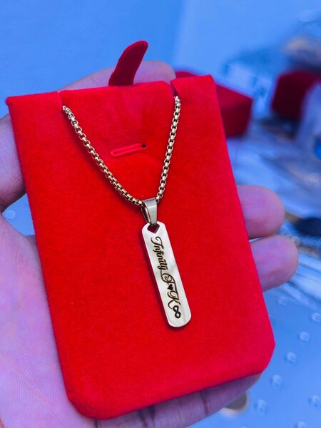 Colliers hommes personnalisés