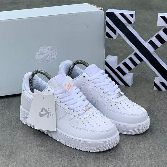 Nike Air Force 1 Blanches