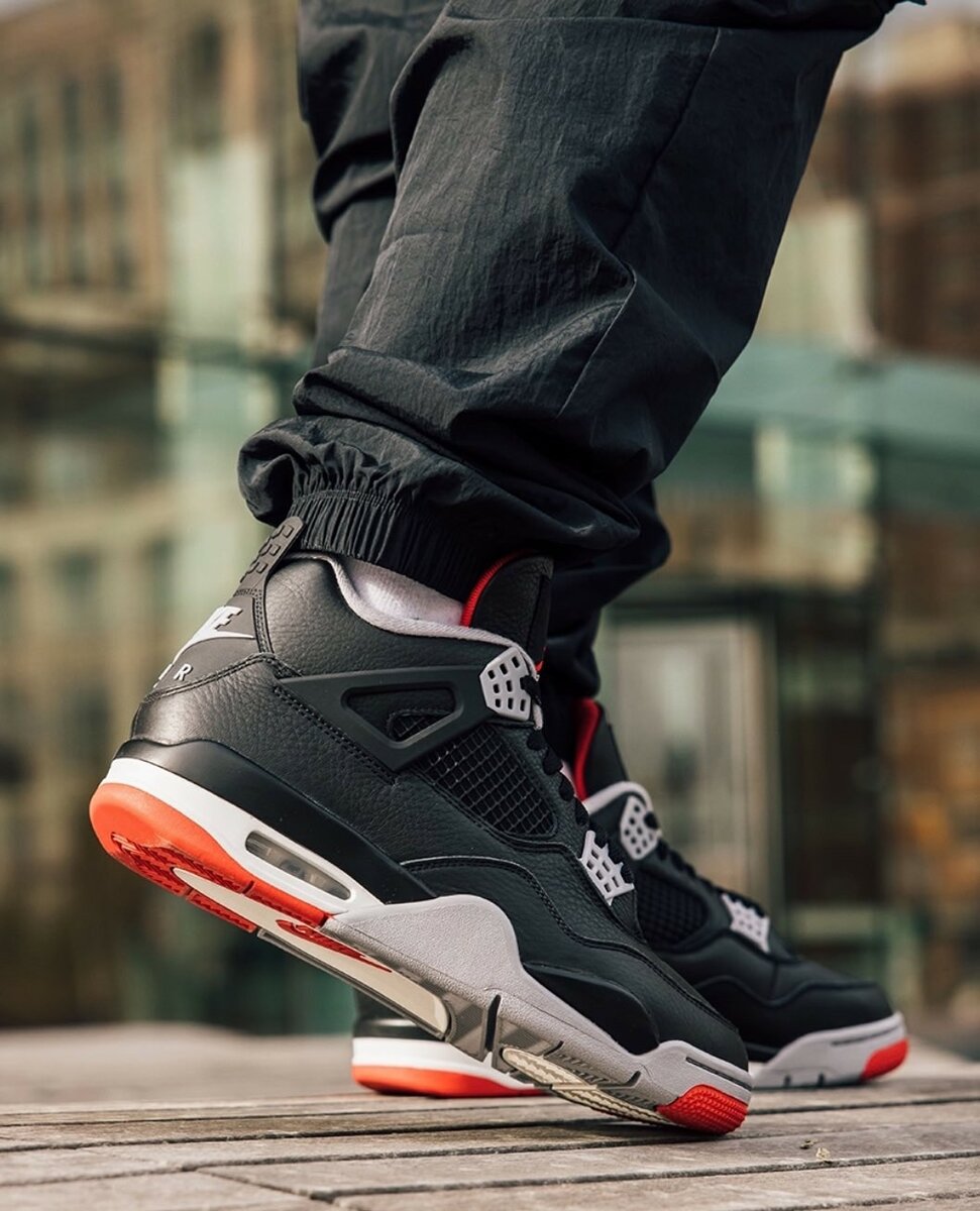 Air Jordan 4