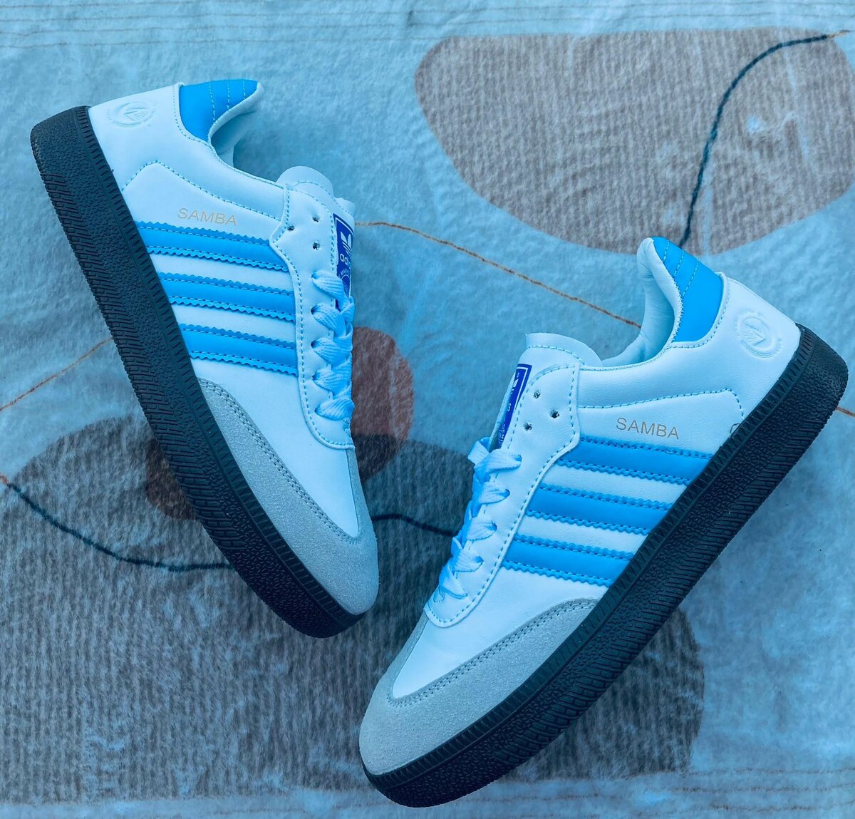 Samba sneakers