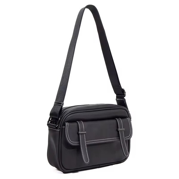 Sac bandoulière noir en cuir