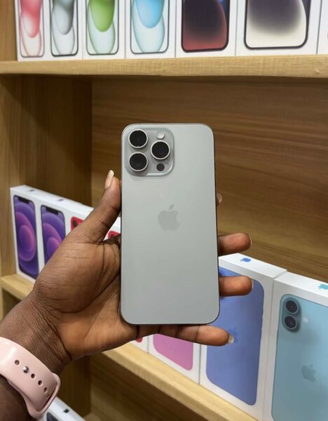 Uk used iPhone 15 pro max 512 gig eSIM unlocked battery heal