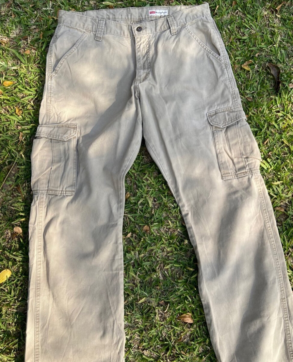 Cargo pants large
