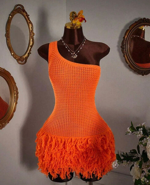 Robe orange asymétrique crochet