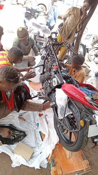 Moto TVS Apache RTR 160