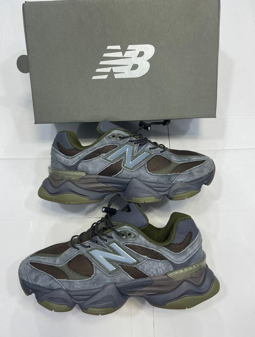 NEW BALANCE 9060