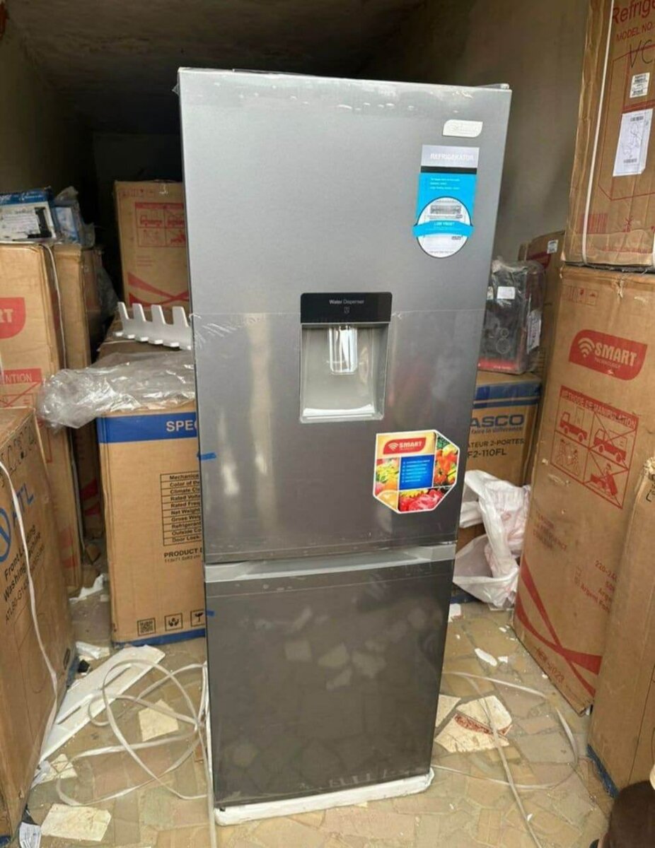 REFRIGERATEUR 2 BATTANTS avec mini fontaine à l'intérieur