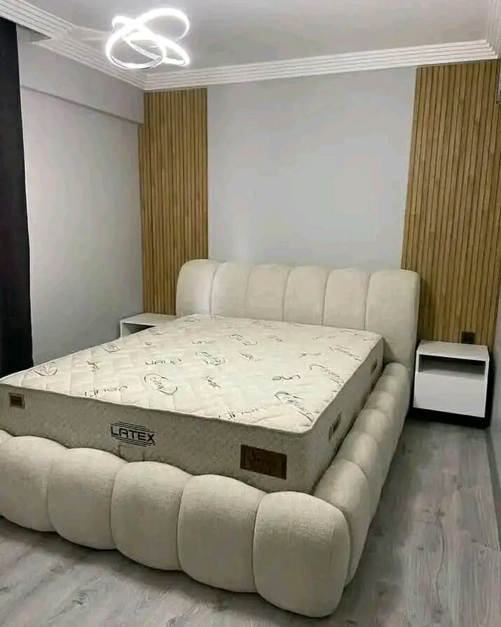 Lit double moderne rembourré