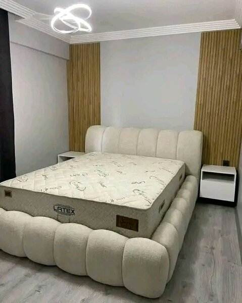 Lit double moderne rembourré