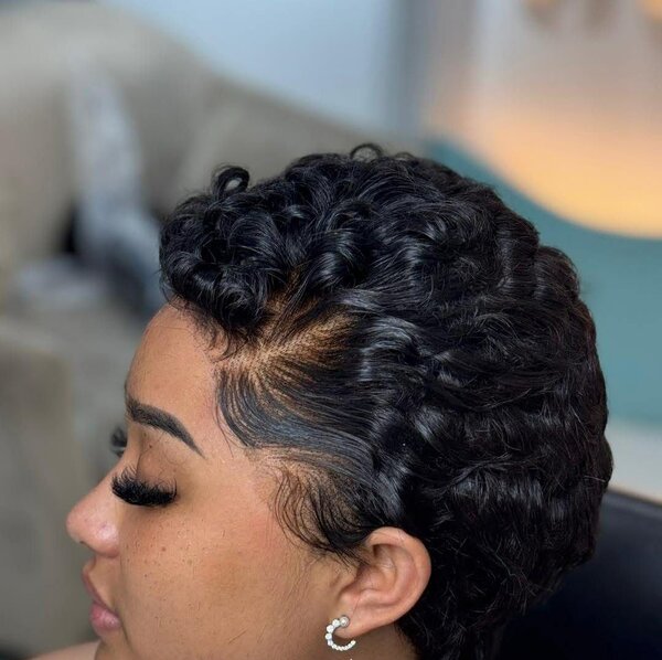 Perruque synthétique élégante