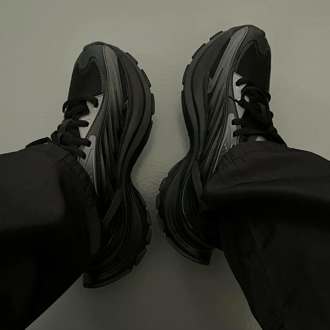 Baskets noires élégantes